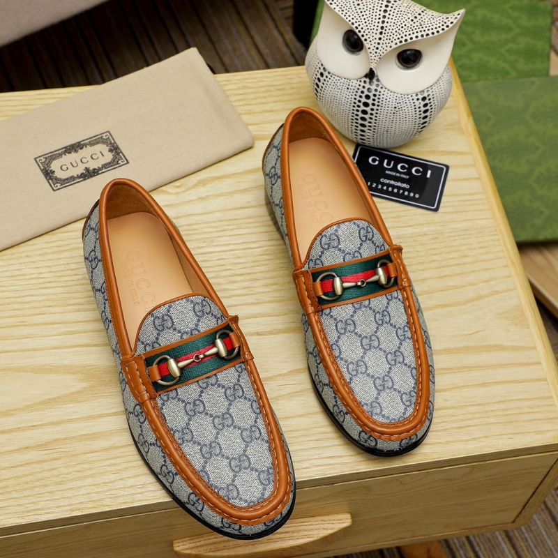 G*u*i leather shoes
